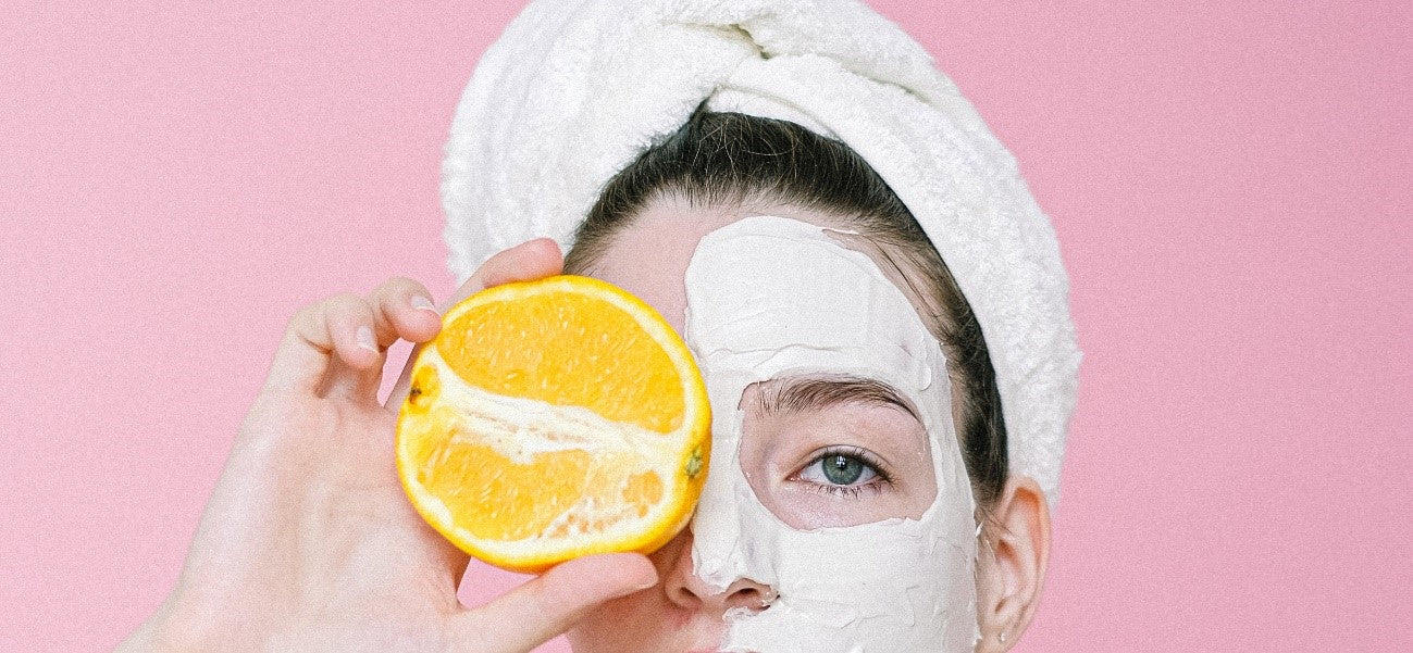 ¿QUÉ HACEN LAS VITAMINAS EN NUESTRA PIEL?