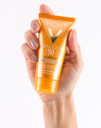 Vichy Ideal Soleil FPS 50 Toque seco con color 50ml.
