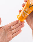 Vichy Ideal Soleil FPS 50 Toque seco con color 50ml.